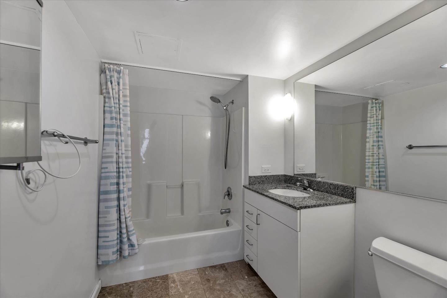 Detail Gallery Image 29 of 36 For 425 W Beech St #518,  San Diego,  CA 92101 - 1 Beds | 1 Baths