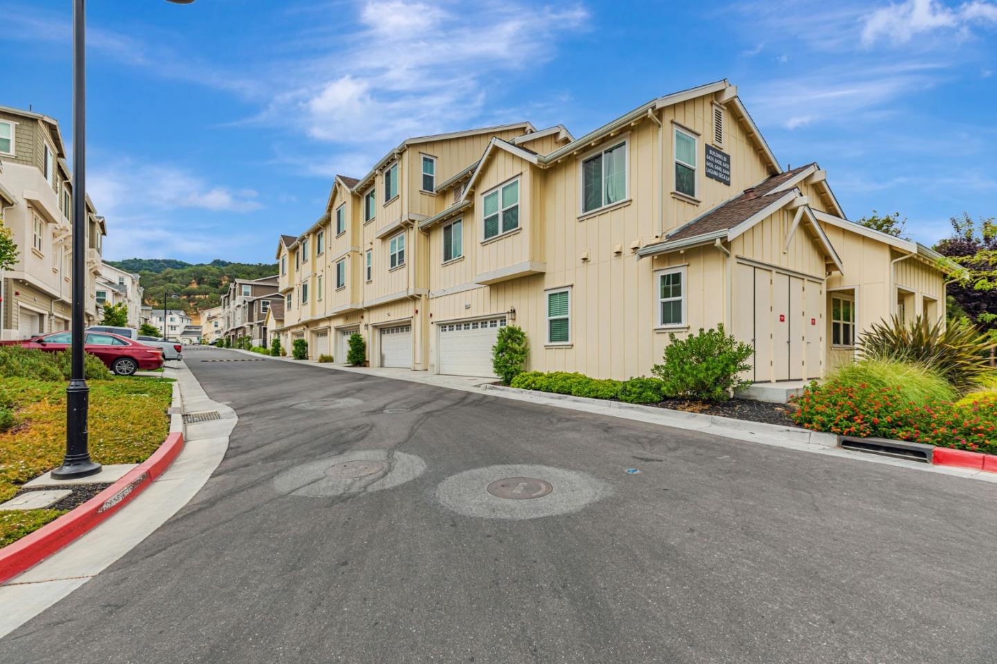 Detail Gallery Image 23 of 25 For 6436 Laguna Seca Ln, Gilroy,  CA 95020 - 3 Beds | 2/1 Baths