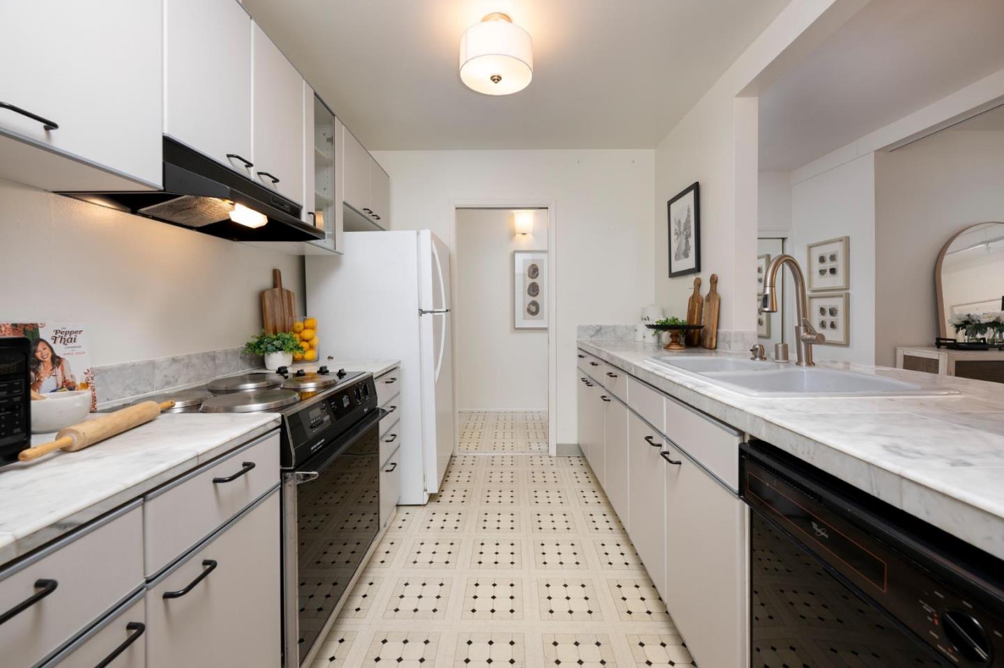 Detail Gallery Image 9 of 23 For 35 28th Ave 106b,  San Mateo,  CA 94403 - 1 Beds | 1 Baths
