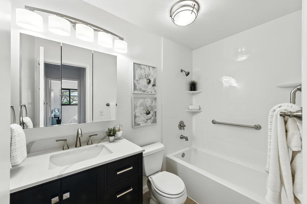 Detail Gallery Image 6 of 42 For 1527 Terra Nova Blvd, Pacifica,  CA 94044 - 3 Beds | 2 Baths