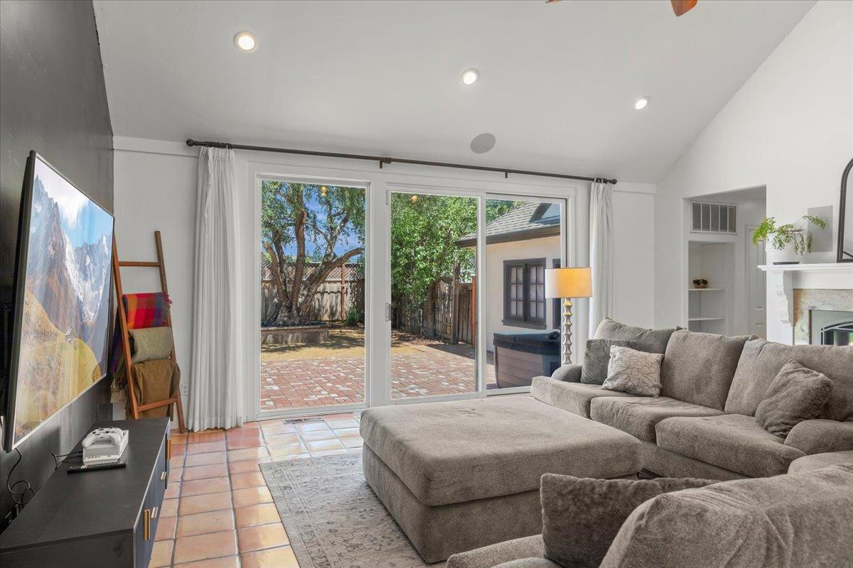 Detail Gallery Image 25 of 58 For 16995 Pine Way, Morgan Hill,  CA 95037 - 5 Beds | 3/1 Baths