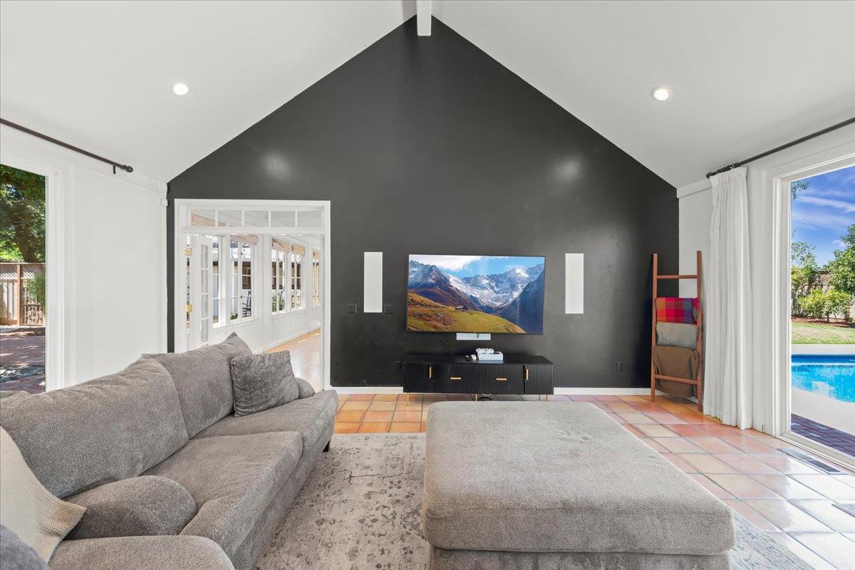 Detail Gallery Image 27 of 58 For 16995 Pine Way, Morgan Hill,  CA 95037 - 5 Beds | 3/1 Baths