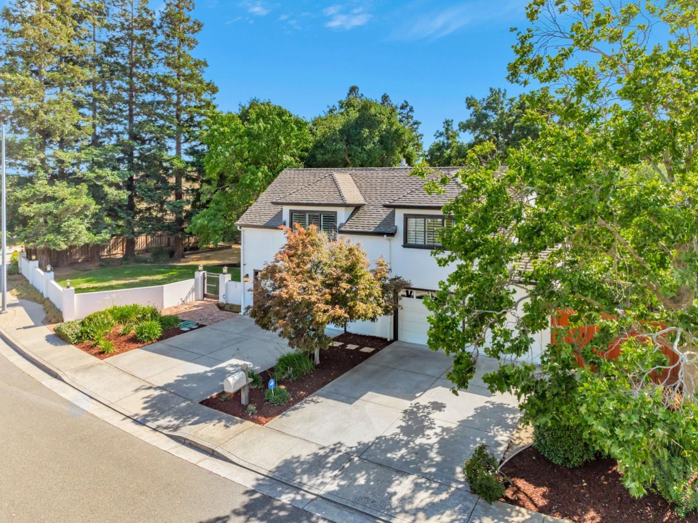 Detail Gallery Image 3 of 58 For 16995 Pine Way, Morgan Hill,  CA 95037 - 5 Beds | 3/1 Baths
