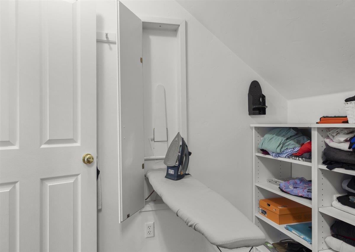 Detail Gallery Image 37 of 58 For 16995 Pine Way, Morgan Hill,  CA 95037 - 5 Beds | 3/1 Baths