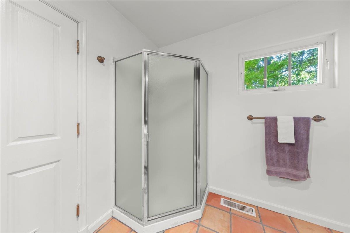 Detail Gallery Image 39 of 58 For 16995 Pine Way, Morgan Hill,  CA 95037 - 5 Beds | 3/1 Baths
