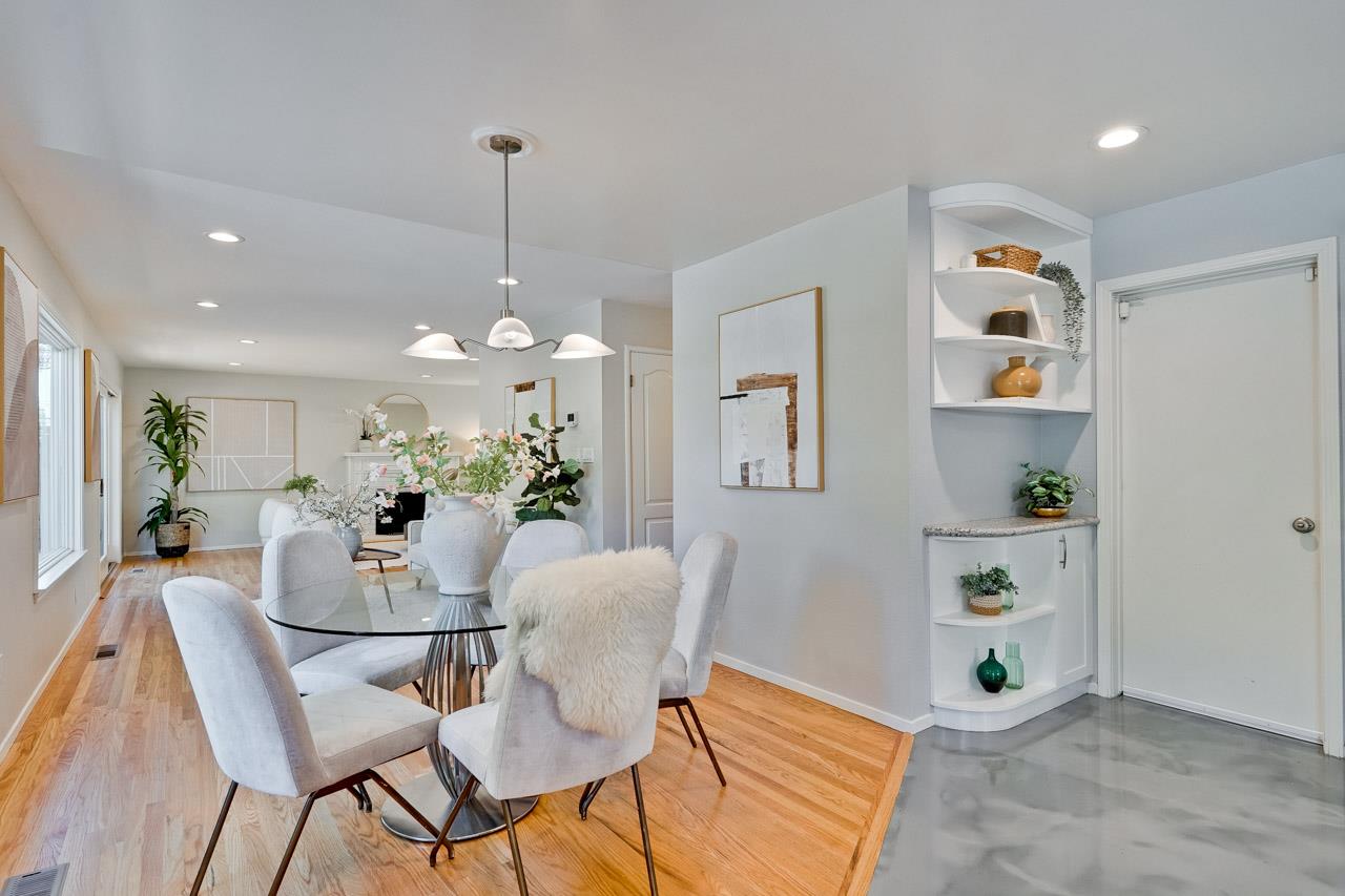 Detail Gallery Image 10 of 80 For 8107 Hyannisport Dr, Cupertino,  CA 95014 - 6 Beds | 3 Baths