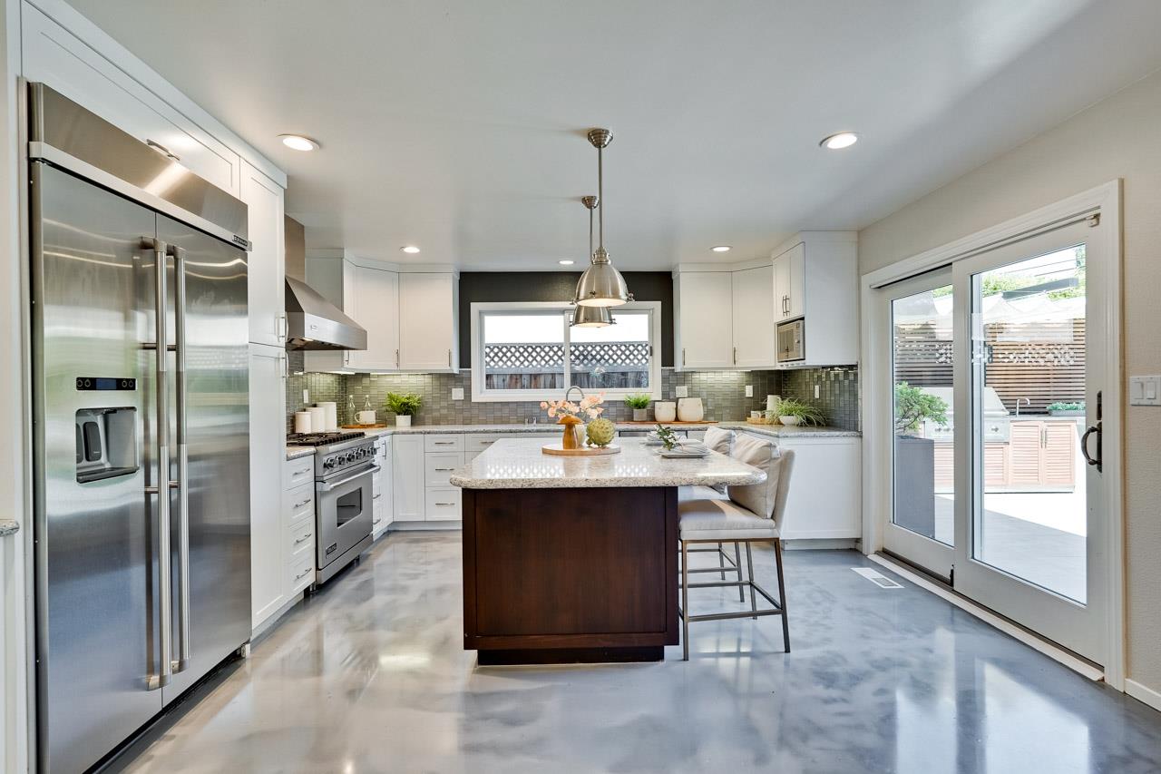 Detail Gallery Image 14 of 80 For 8107 Hyannisport Dr, Cupertino,  CA 95014 - 6 Beds | 3 Baths
