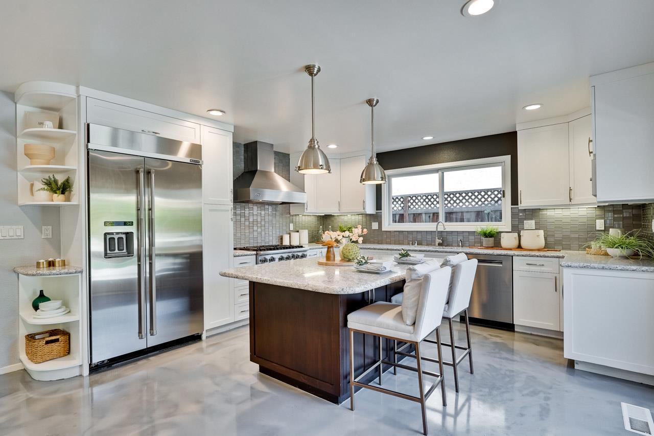 Detail Gallery Image 16 of 80 For 8107 Hyannisport Dr, Cupertino,  CA 95014 - 6 Beds | 3 Baths