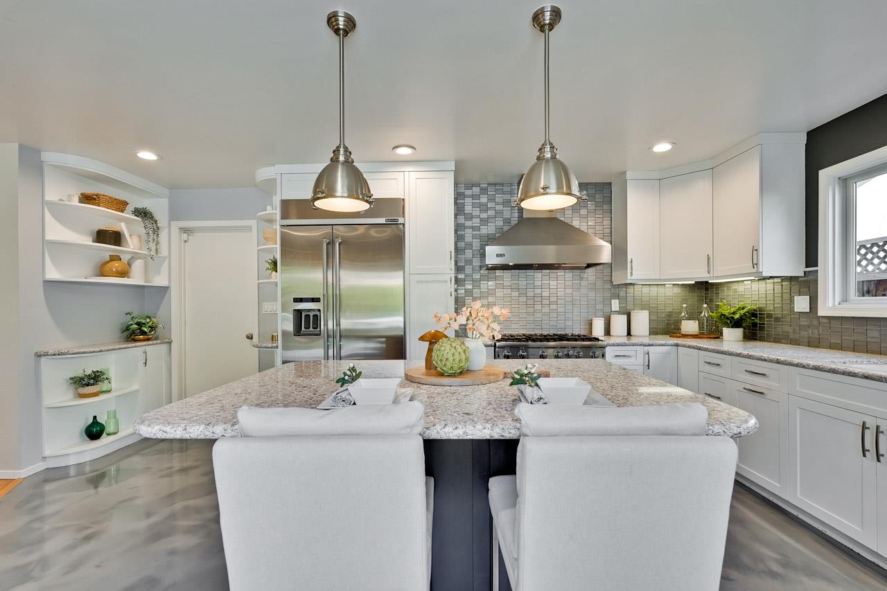 Detail Gallery Image 19 of 80 For 8107 Hyannisport Dr, Cupertino,  CA 95014 - 6 Beds | 3 Baths