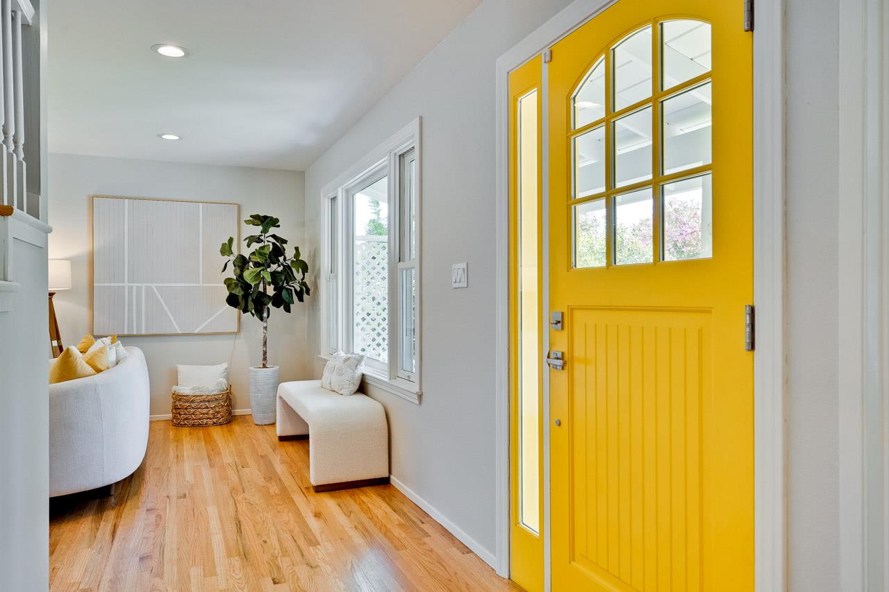 Detail Gallery Image 24 of 80 For 8107 Hyannisport Dr, Cupertino,  CA 95014 - 6 Beds | 3 Baths