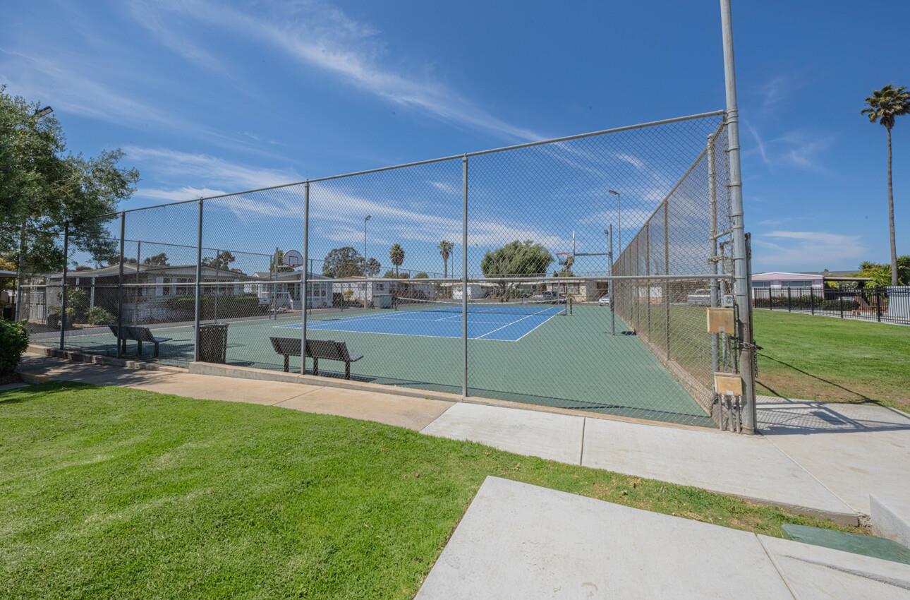 Detail Gallery Image 32 of 38 For 255 E Bolivar St #41,  Salinas,  CA 93906 - 4 Beds | 2 Baths
