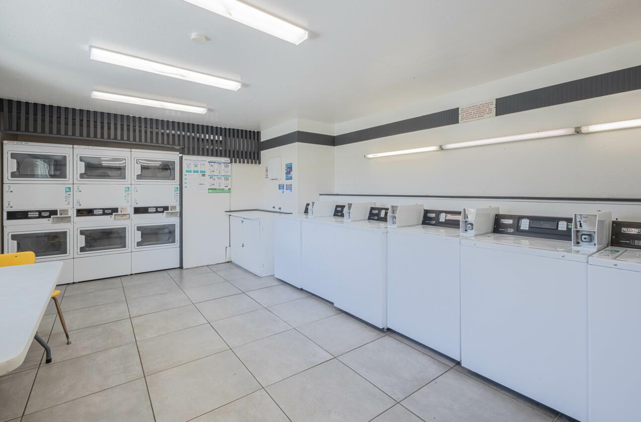 Detail Gallery Image 36 of 38 For 255 E Bolivar St #41,  Salinas,  CA 93906 - 4 Beds | 2 Baths