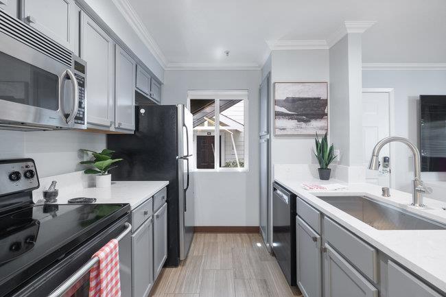 Detail Gallery Image 7 of 23 For 41 Grandview St #702,  Santa Cruz,  CA 95060 - 1 Beds | 1 Baths