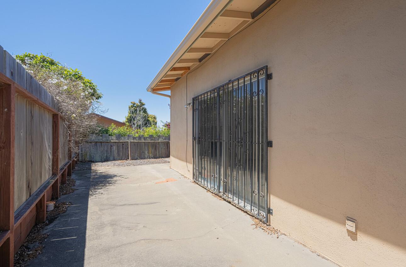 Detail Gallery Image 14 of 32 For 1818 Mingo Ave, Seaside,  CA 93955 - 3 Beds | 2 Baths