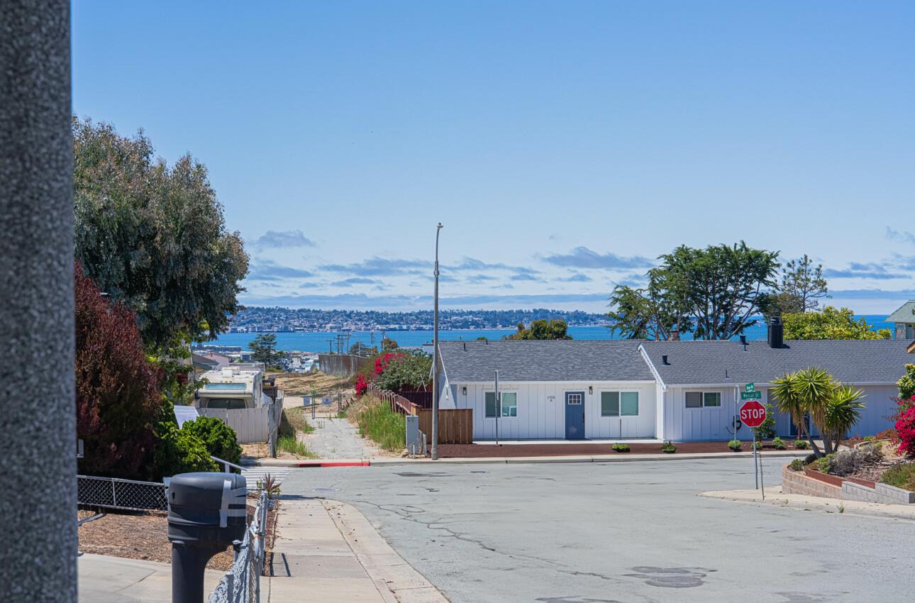 Detail Gallery Image 2 of 32 For 1818 Mingo Ave, Seaside,  CA 93955 - 3 Beds | 2 Baths