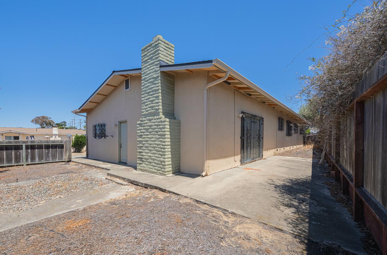 Detail Gallery Image 30 of 32 For 1818 Mingo Ave, Seaside,  CA 93955 - 3 Beds | 2 Baths