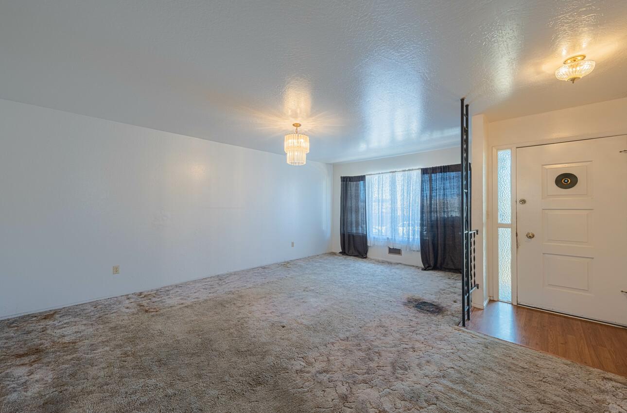 Detail Gallery Image 6 of 32 For 1818 Mingo Ave, Seaside,  CA 93955 - 3 Beds | 2 Baths