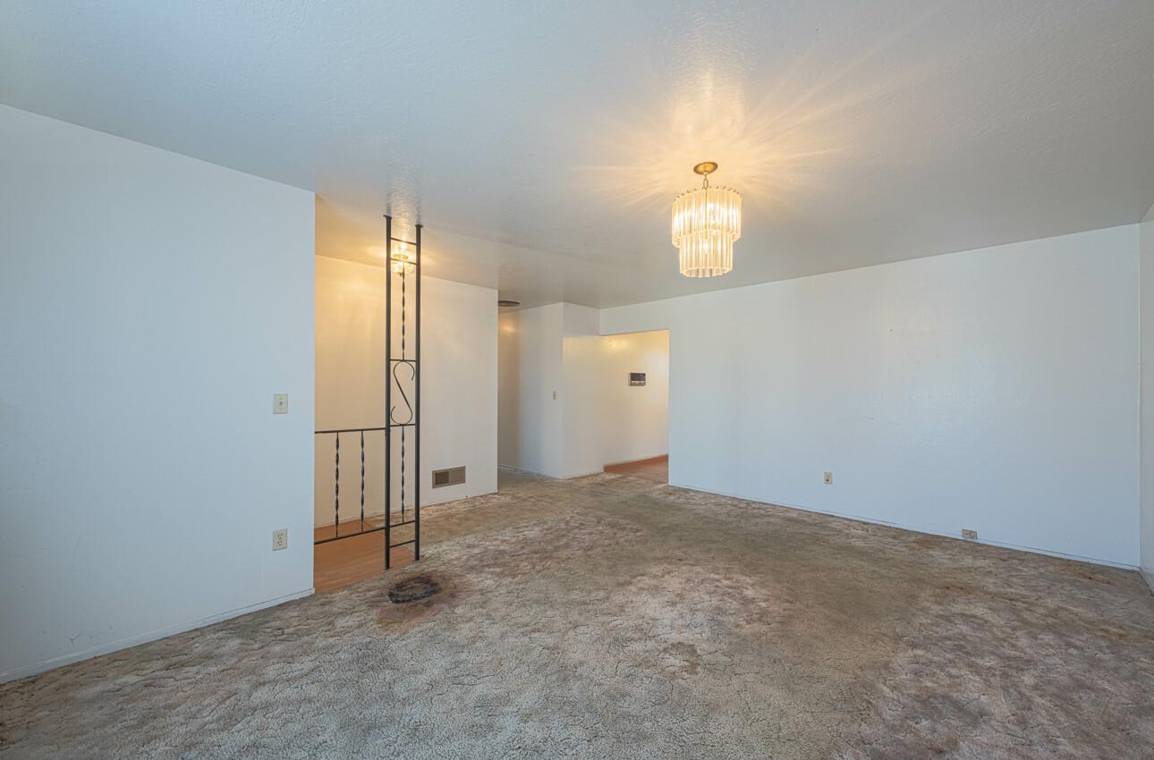 Detail Gallery Image 8 of 32 For 1818 Mingo Ave, Seaside,  CA 93955 - 3 Beds | 2 Baths