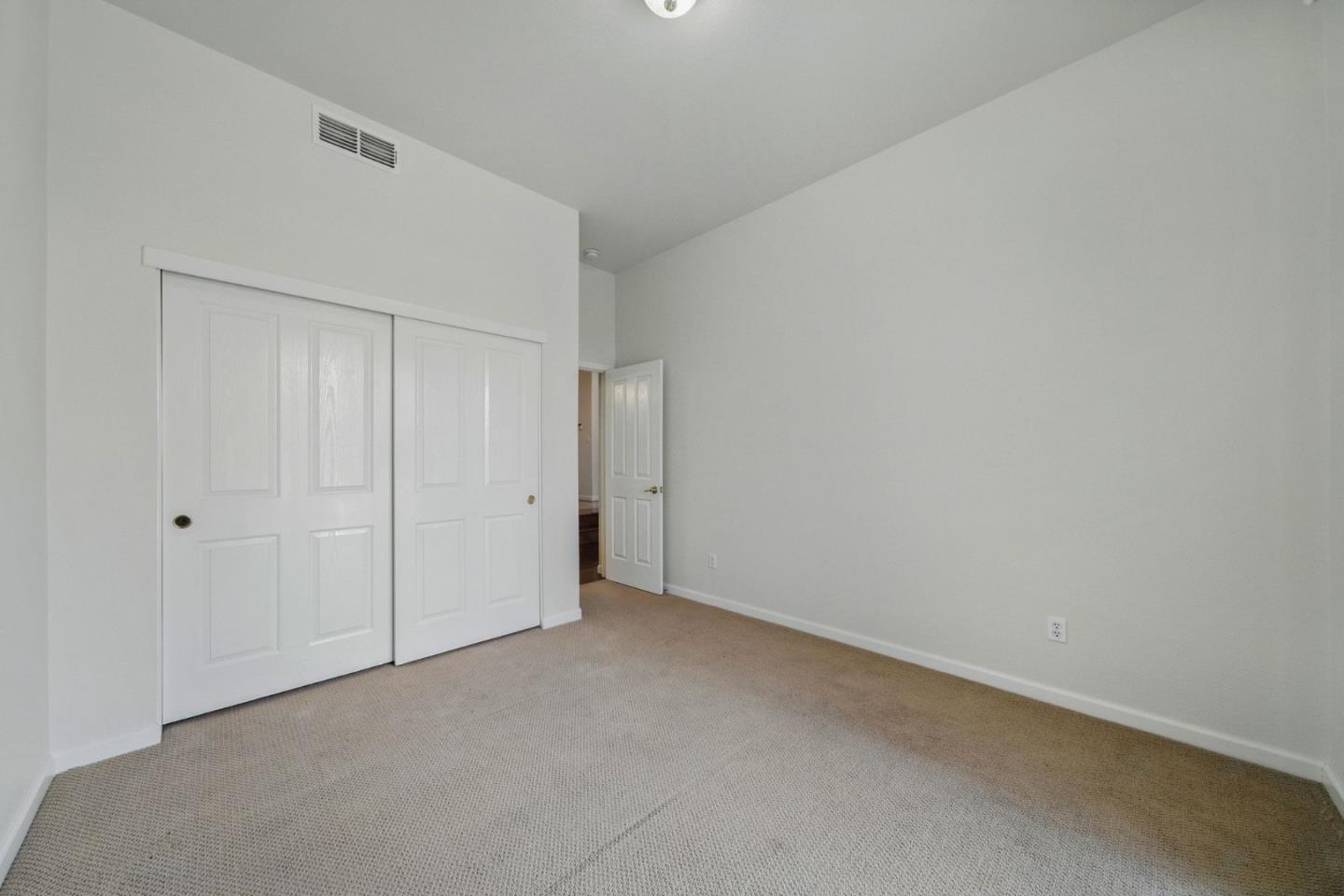Detail Gallery Image 27 of 38 For 10368 via Cinta Ct, Elk Grove,  CA 95757 - 5 Beds | 3/1 Baths