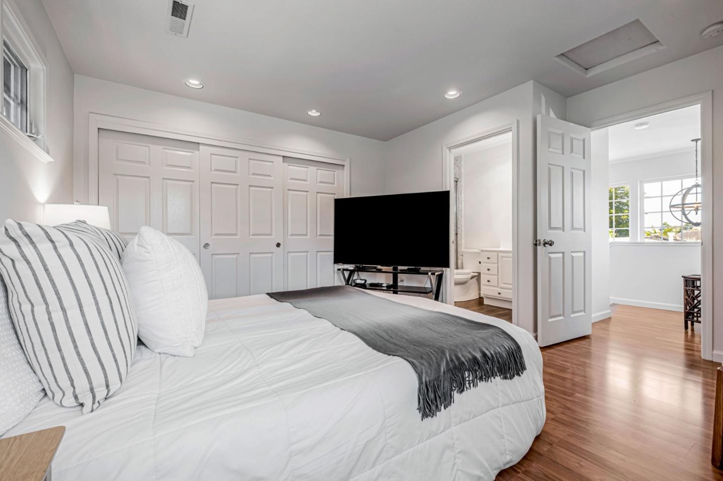 Detail Gallery Image 25 of 32 For 1740 47th Ave, Capitola,  CA 95010 - 3 Beds | 3 Baths