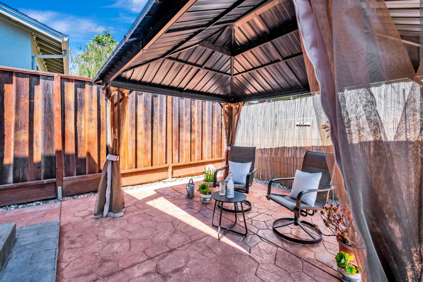 Detail Gallery Image 27 of 32 For 1740 47th Ave, Capitola,  CA 95010 - 3 Beds | 3 Baths