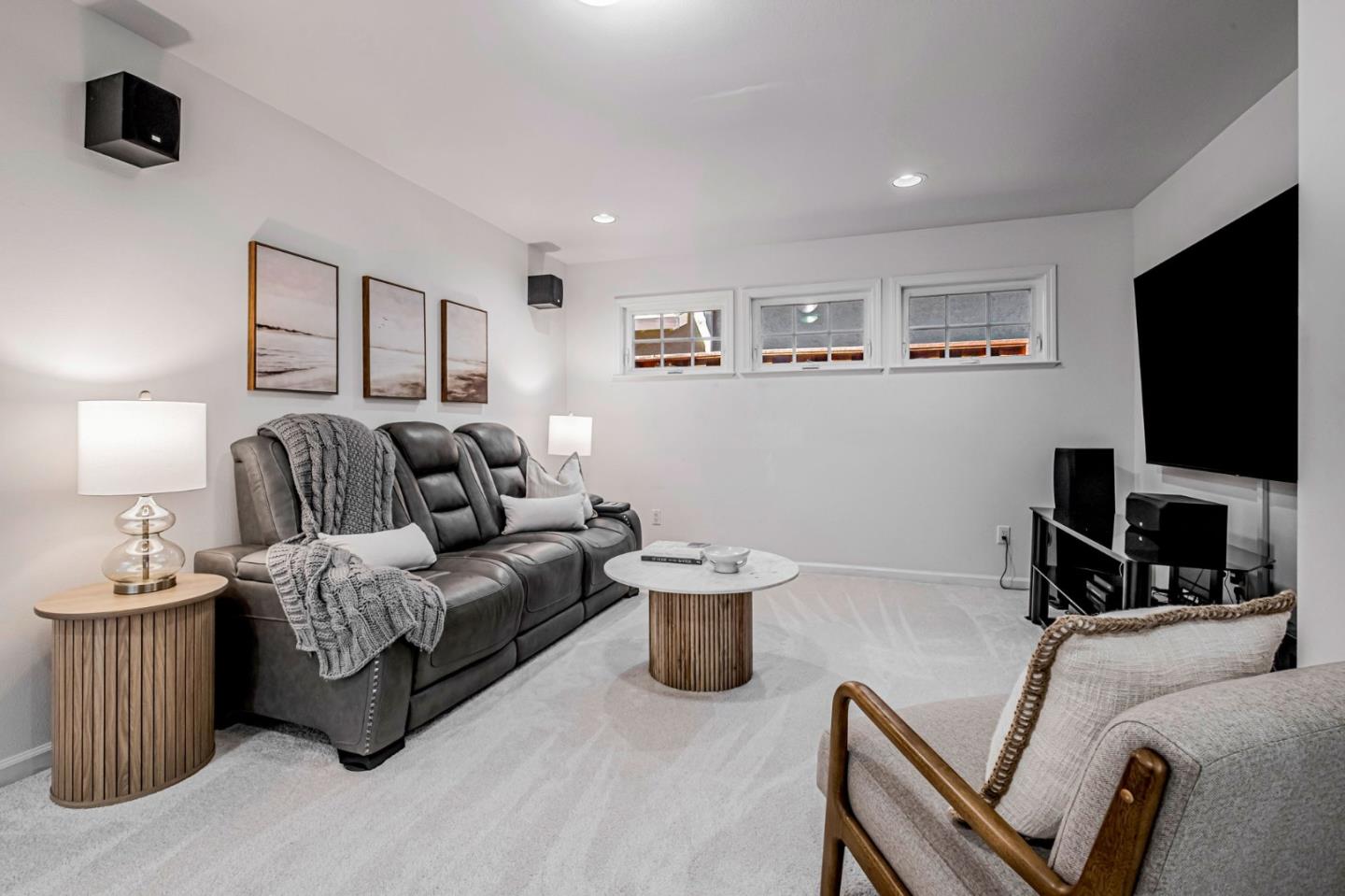 Detail Gallery Image 5 of 32 For 1740 47th Ave, Capitola,  CA 95010 - 3 Beds | 3 Baths
