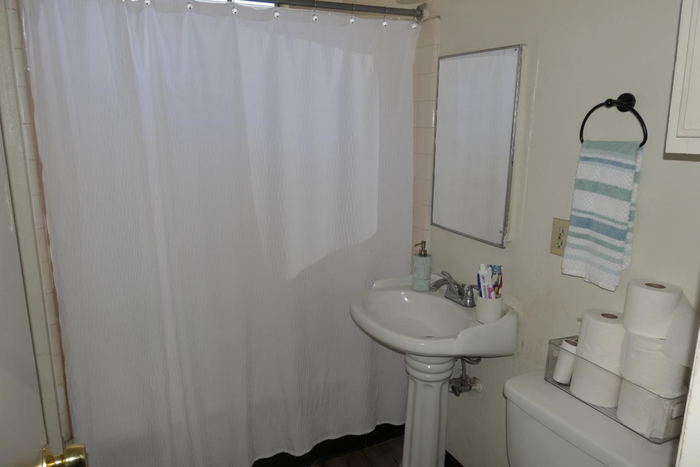 Detail Gallery Image 9 of 14 For 1448 E San Antonio St, San Jose,  CA 95116 - – Beds | – Baths
