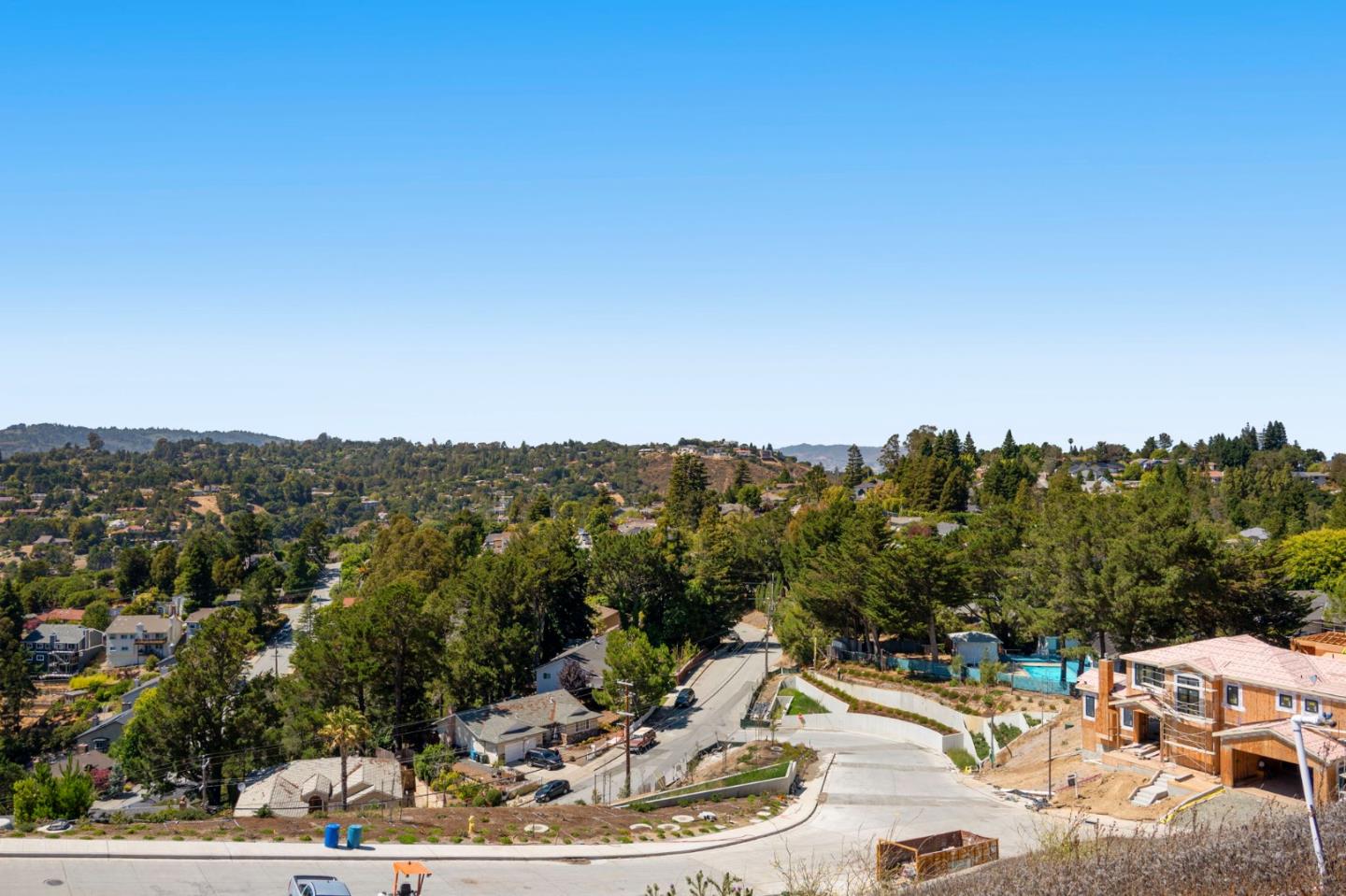 Detail Gallery Image 20 of 43 For 138 Rosewood Lane Ln, San Mateo,  CA 94402 - 4 Beds | 4/1 Baths