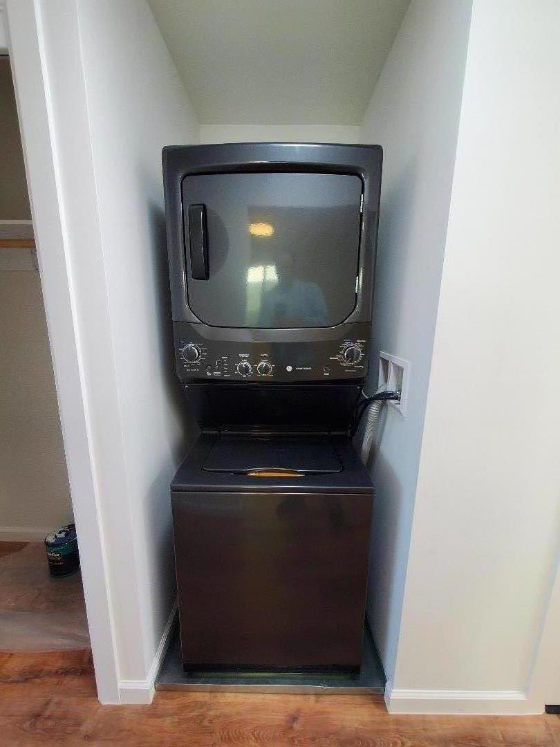 Detail Gallery Image 8 of 27 For 42 37th Ave, San Mateo,  CA 94403 - 2 Beds | 2/1 Baths