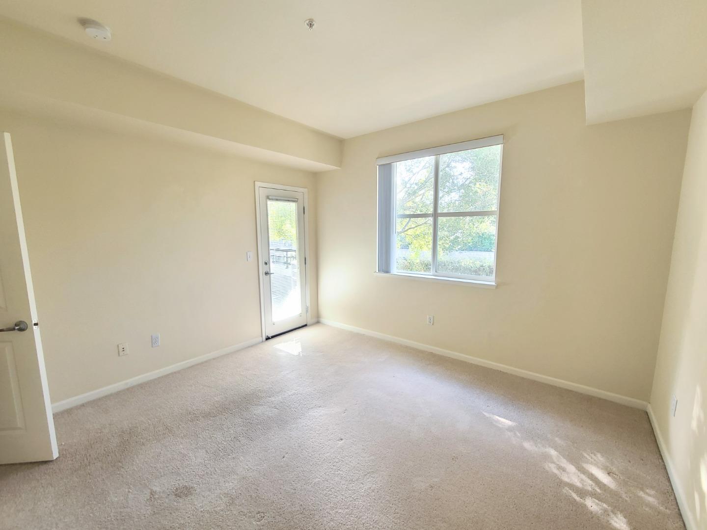 Detail Gallery Image 10 of 22 For 1982 W Bayshore Rd #214,  East Palo Alto,  CA 94303 - 1 Beds | 1 Baths