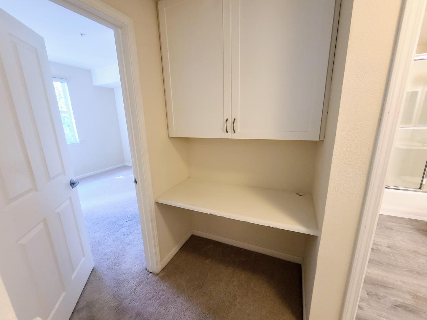 Detail Gallery Image 12 of 22 For 1982 W Bayshore Rd #214,  East Palo Alto,  CA 94303 - 1 Beds | 1 Baths