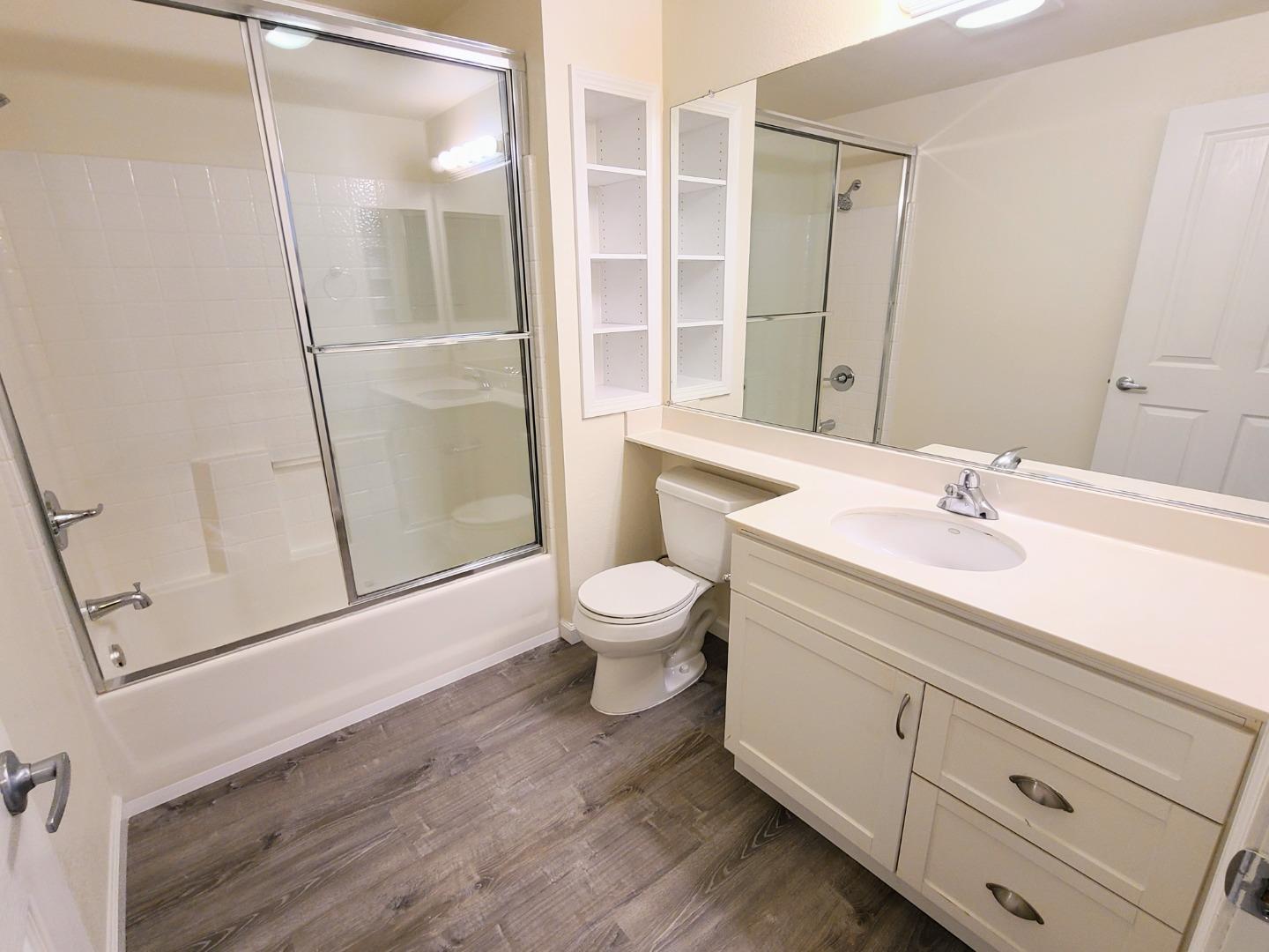 Detail Gallery Image 13 of 22 For 1982 W Bayshore Rd #214,  East Palo Alto,  CA 94303 - 1 Beds | 1 Baths