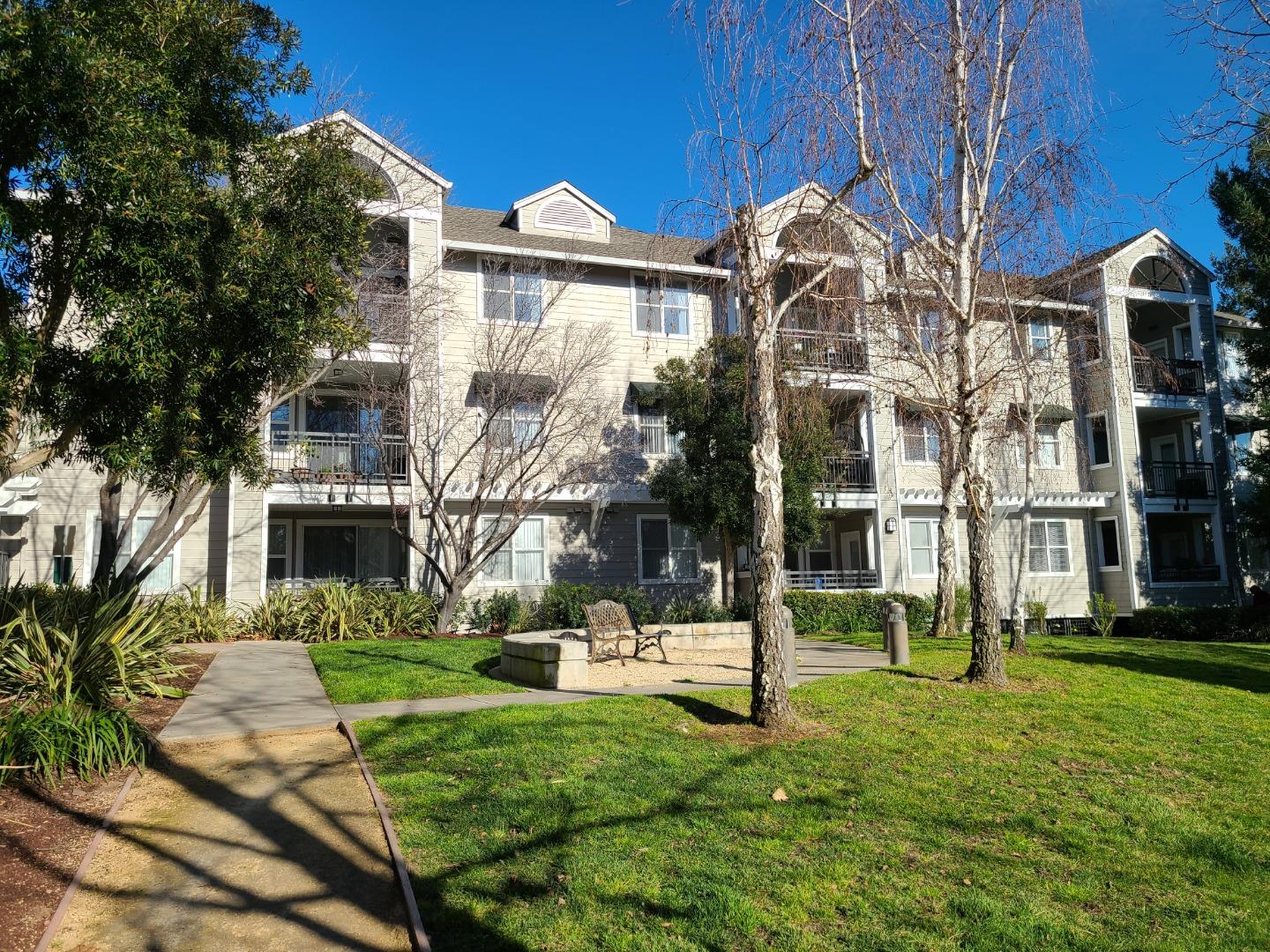Detail Gallery Image 17 of 22 For 1982 W Bayshore Rd #214,  East Palo Alto,  CA 94303 - 1 Beds | 1 Baths