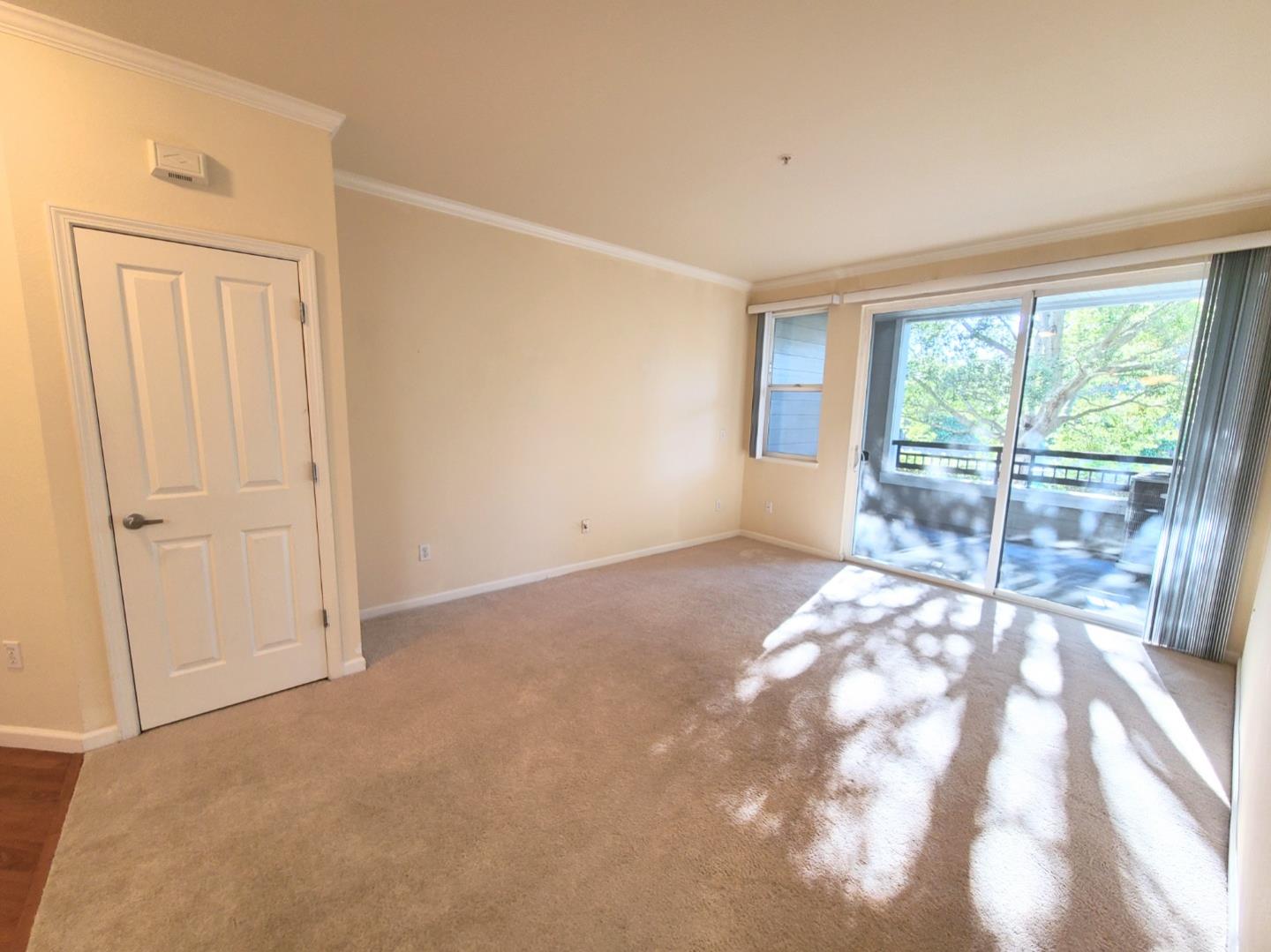 Detail Gallery Image 4 of 22 For 1982 W Bayshore Rd #214,  East Palo Alto,  CA 94303 - 1 Beds | 1 Baths