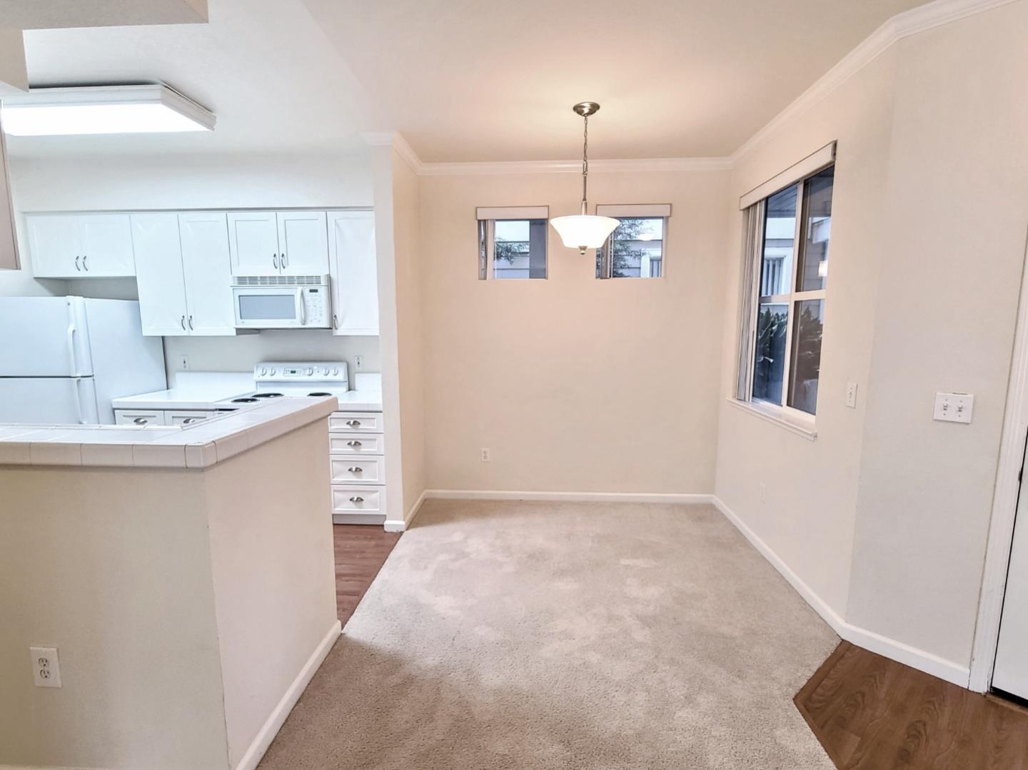 Detail Gallery Image 7 of 22 For 1982 W Bayshore Rd #214,  East Palo Alto,  CA 94303 - 1 Beds | 1 Baths