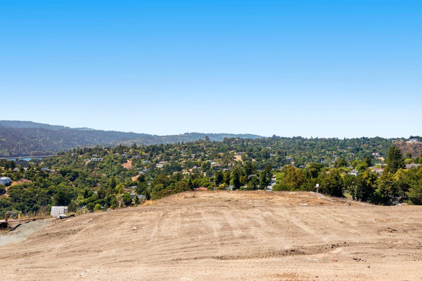 Detail Gallery Image 6 of 41 For 128 Rosewood Lane Ln, San Mateo,  CA 94402 - 4 Beds | 4/1 Baths