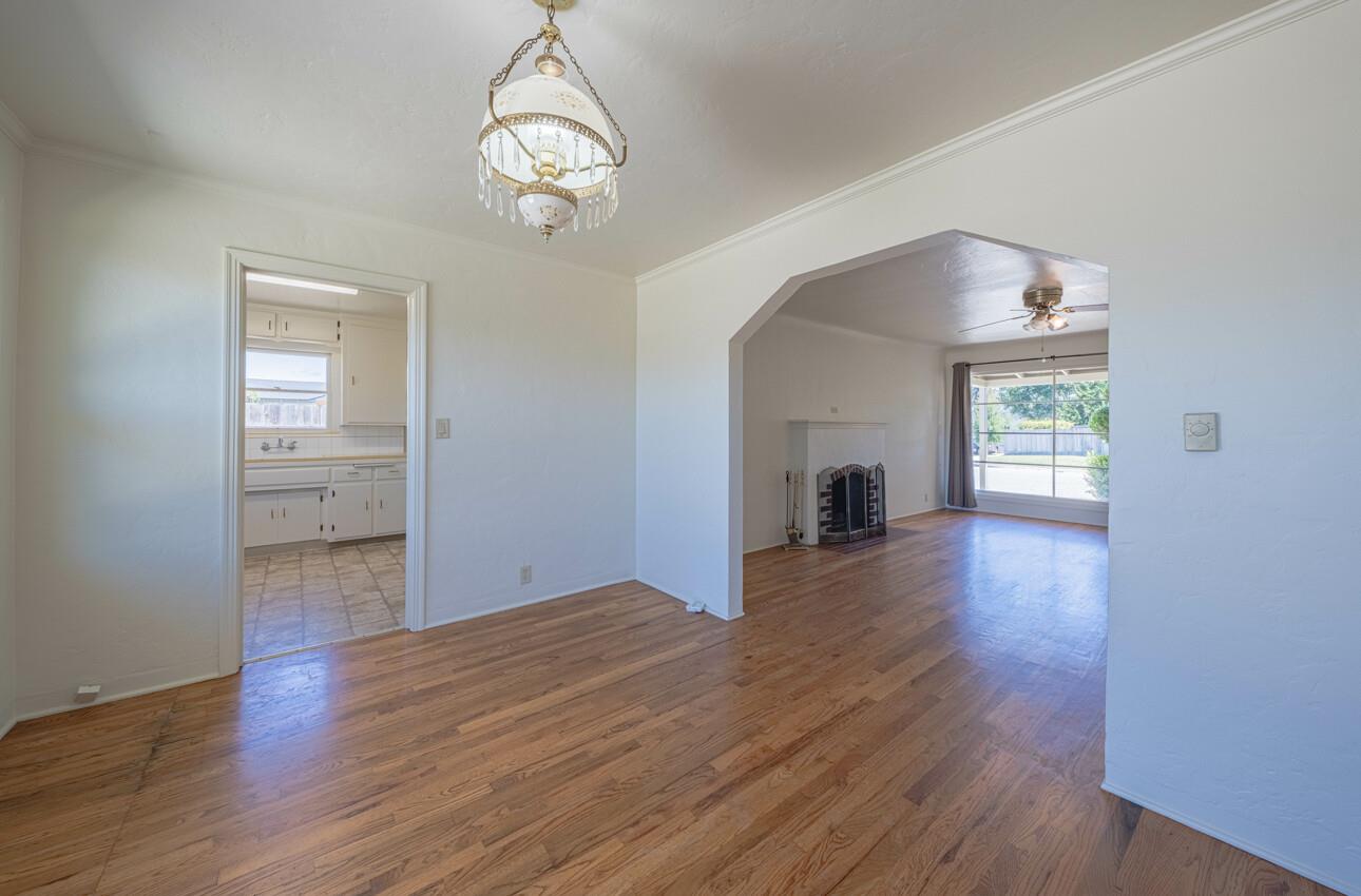 Detail Gallery Image 10 of 23 For 304 Boeing Ave, Salinas,  CA 93906 - 2 Beds | 1 Baths