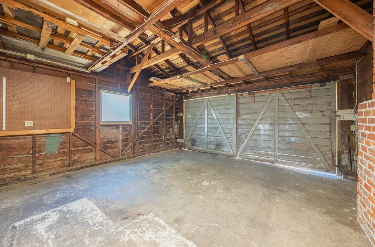 Detail Gallery Image 22 of 23 For 304 Boeing Ave, Salinas,  CA 93906 - 2 Beds | 1 Baths