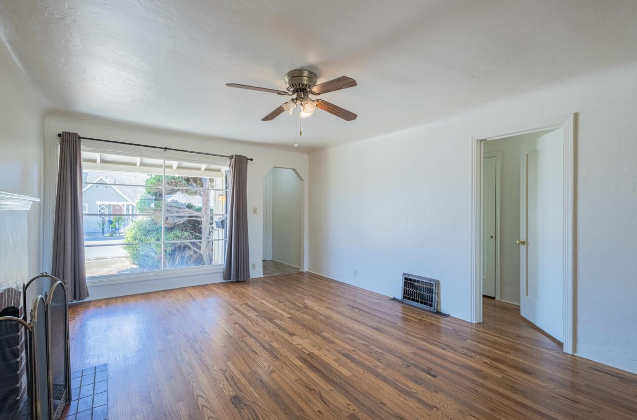 Detail Gallery Image 6 of 23 For 304 Boeing Ave, Salinas,  CA 93906 - 2 Beds | 1 Baths
