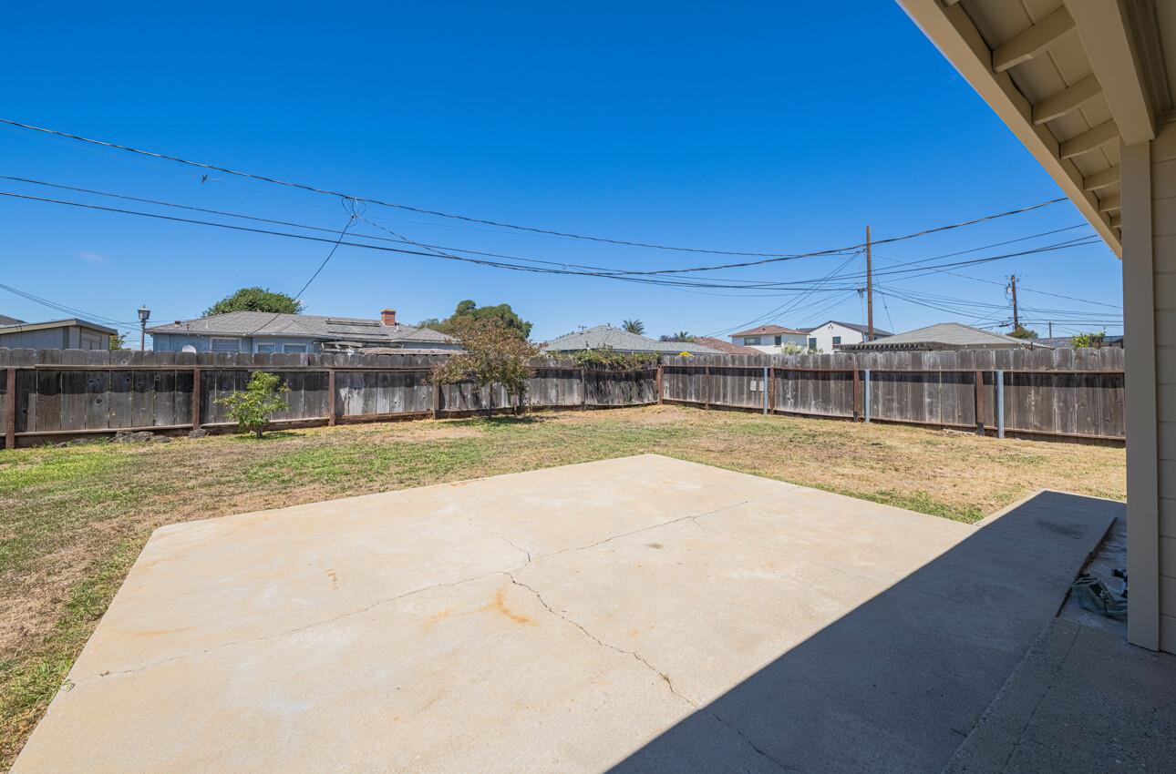Detail Gallery Image 8 of 23 For 304 Boeing Ave, Salinas,  CA 93906 - 2 Beds | 1 Baths