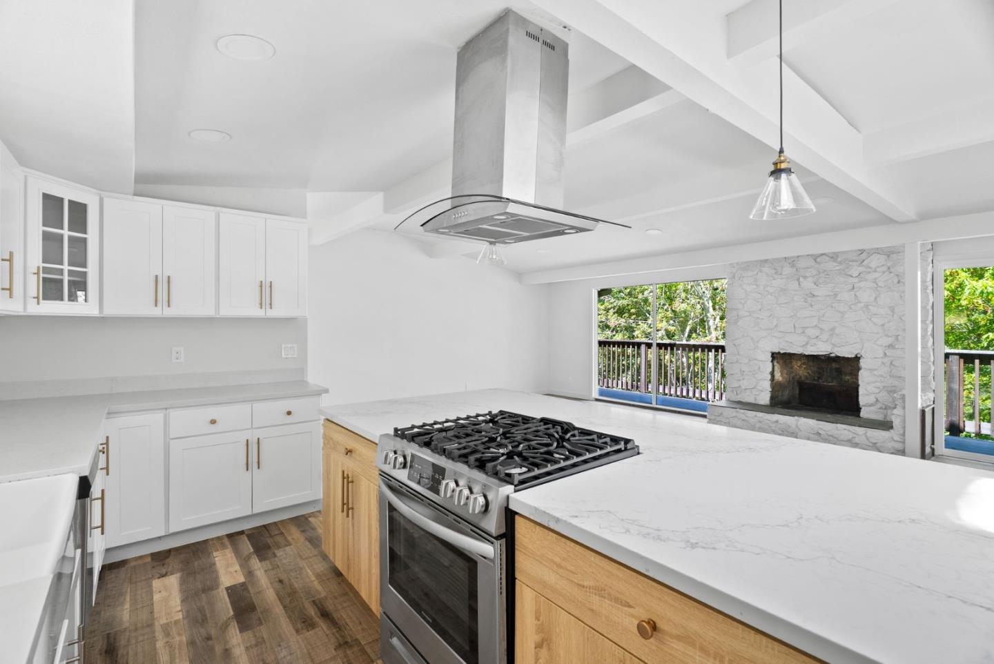 Detail Gallery Image 15 of 39 For 15965 Forest Hill Dr, Boulder Creek,  CA 95006 - 3 Beds | 2 Baths
