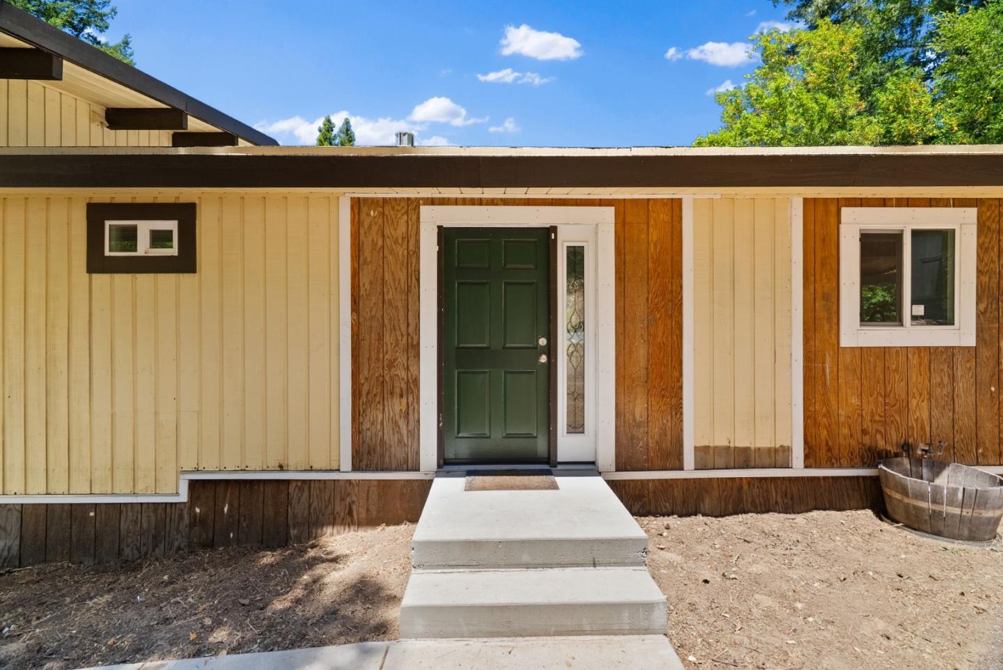Detail Gallery Image 2 of 39 For 15965 Forest Hill Dr, Boulder Creek,  CA 95006 - 3 Beds | 2 Baths