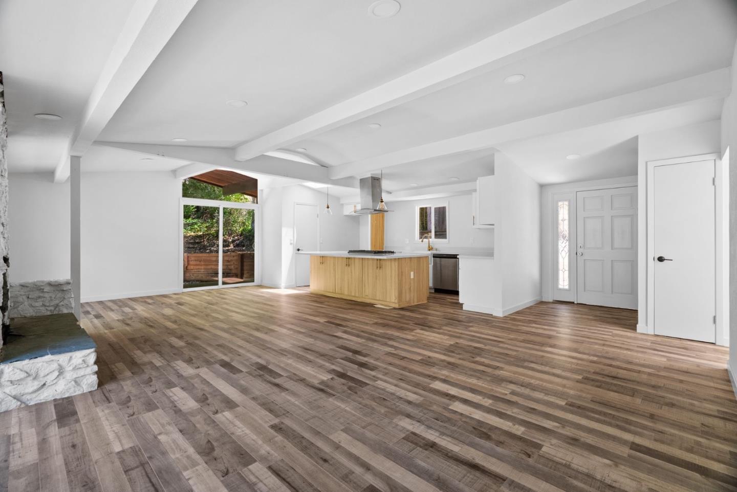 Detail Gallery Image 5 of 39 For 15965 Forest Hill Dr, Boulder Creek,  CA 95006 - 3 Beds | 2 Baths