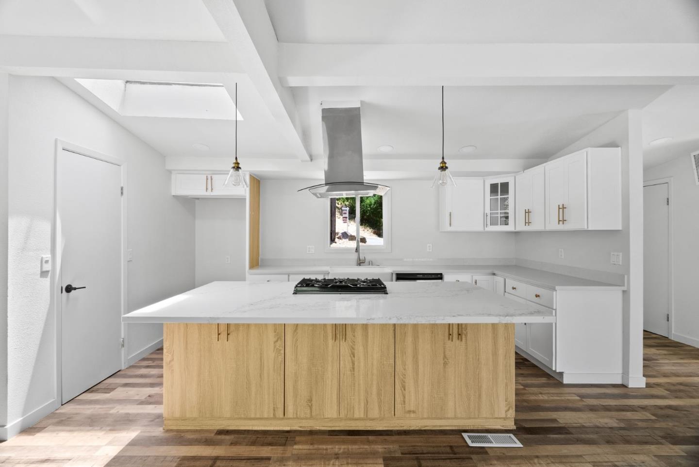 Detail Gallery Image 7 of 39 For 15965 Forest Hill Dr, Boulder Creek,  CA 95006 - 3 Beds | 2 Baths