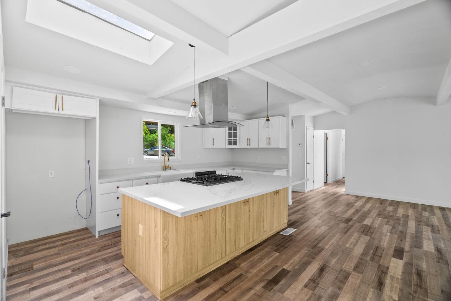 Detail Gallery Image 8 of 39 For 15965 Forest Hill Dr, Boulder Creek,  CA 95006 - 3 Beds | 2 Baths
