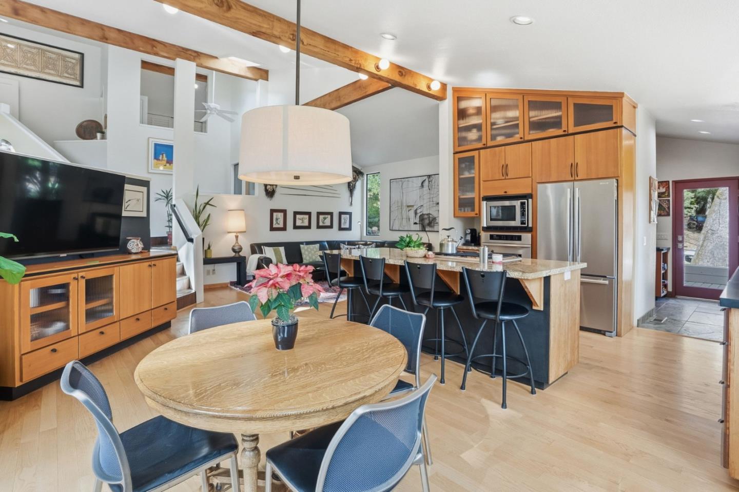 Detail Gallery Image 17 of 41 For 19118 Old Vineyard Rd, Los Gatos,  CA 95033 - 3 Beds | 2/1 Baths