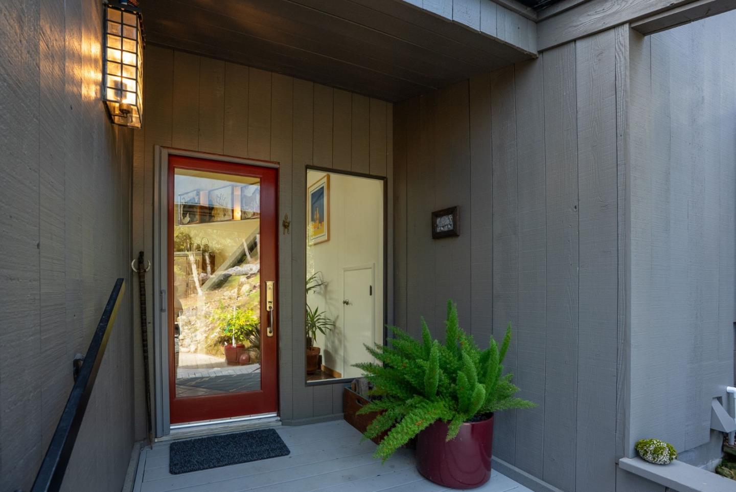 Detail Gallery Image 7 of 41 For 19118 Old Vineyard Rd, Los Gatos,  CA 95033 - 3 Beds | 2/1 Baths