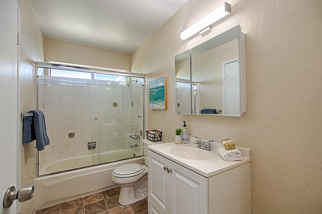 Detail Gallery Image 21 of 30 For 121 Palo Verde Ter, Santa Cruz,  CA 95060 - 3 Beds | 1/1 Baths