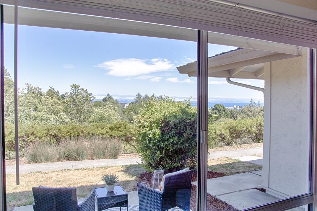 Detail Gallery Image 3 of 30 For 121 Palo Verde Ter, Santa Cruz,  CA 95060 - 3 Beds | 1/1 Baths