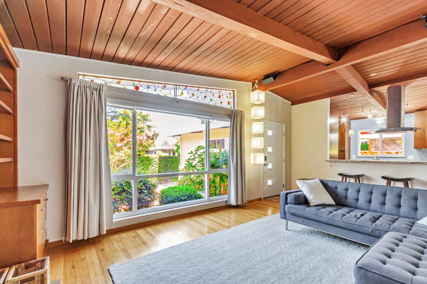 Detail Gallery Image 10 of 43 For 315 Anna Ave, Mountain View,  CA 94043 - 4 Beds | 2 Baths